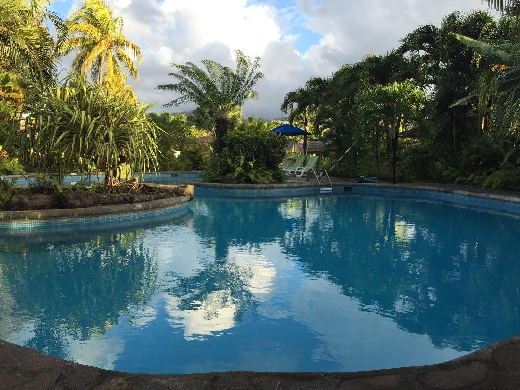 Calliaqua Young Island Resort מראה חיצוני תמונה